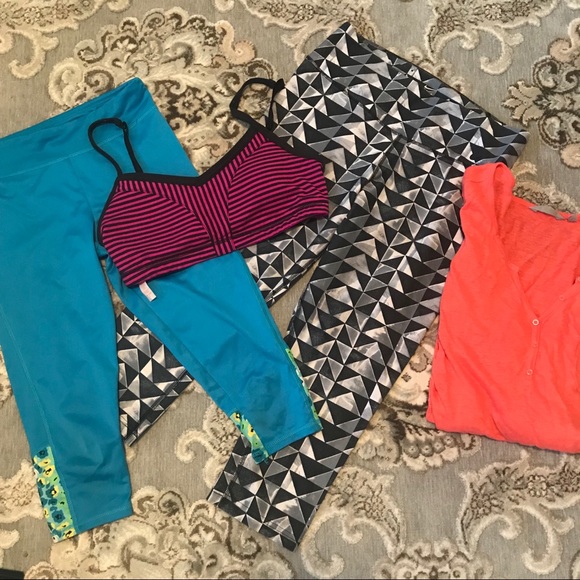 Nike Tops - Size Medium work out bundle Nike Athleta